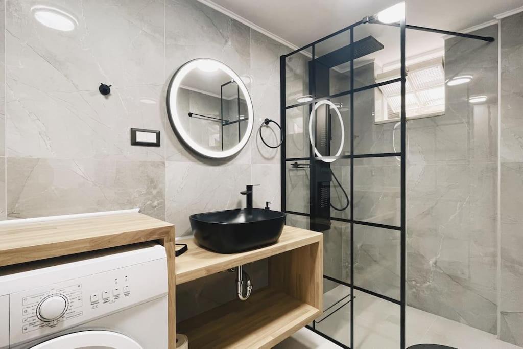 Comfy Corner Luxury Apartment Chania  Buitenkant foto
